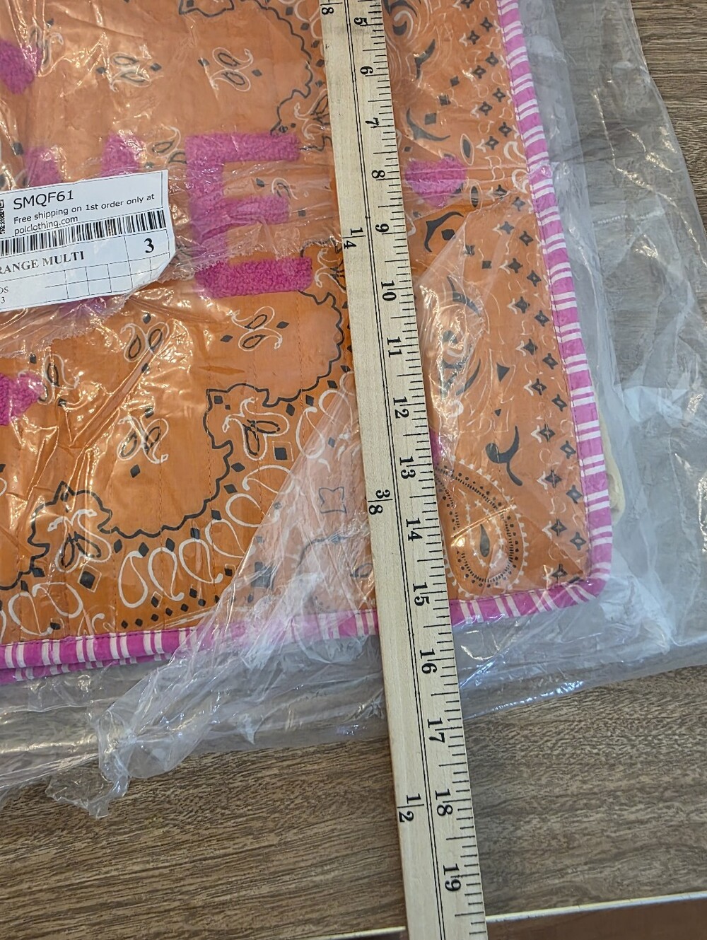 POL Clothing LOVE Bandana Quilted Tote Bag - Picture 15 of 16